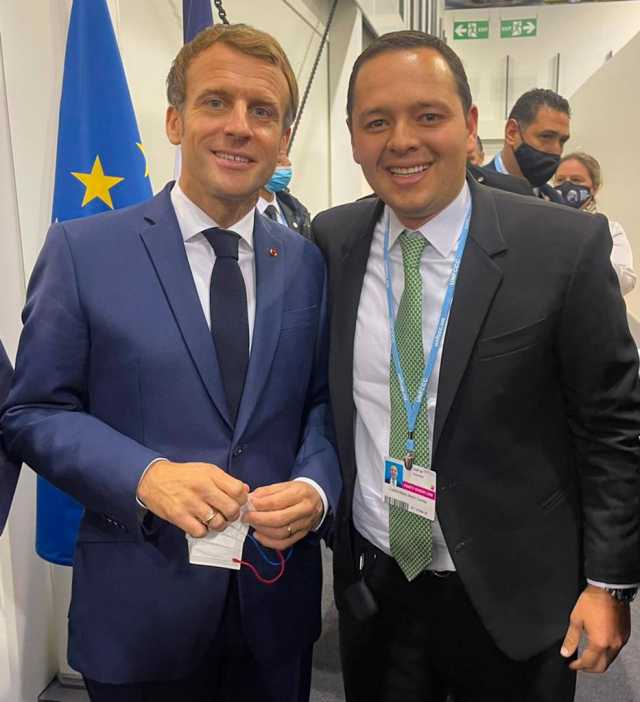 Reunido con Macron