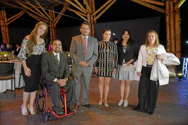 Lorena Cardona, Andrés Felipe Oliveros Sánchez, Fabio Arias, secretario de Educación de Caldas; Adriana María Gutiérrez Ramírez,
