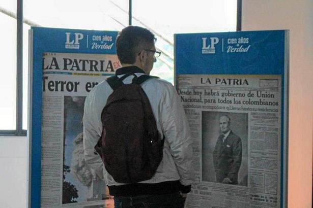 Visitantes en la exposición