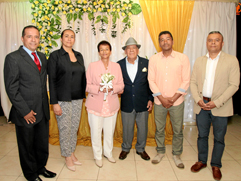 Hijos: Alexánder Zapata Piedrahíta, Lorena Zapata Piedrahíta, Soledad Piedrahíta Loaiza, Donais Zapata Rendón, Donais Zapata Pie