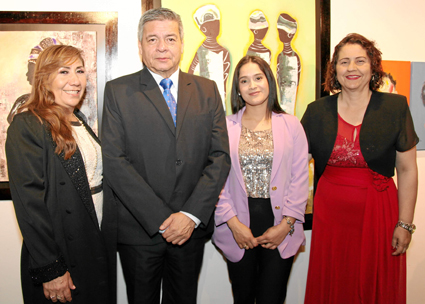Edna Ruth Acosta, Gustavo Adolfo Villa, Paola Álvarez y Susana Herrera Ramírez.