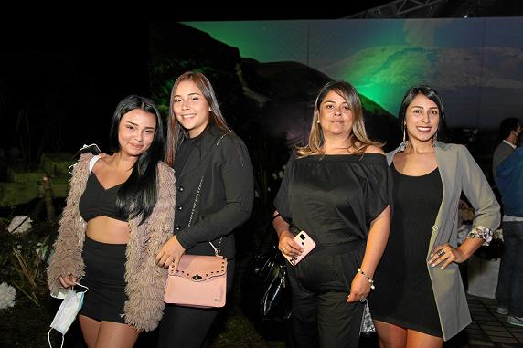 Isabella Jiménez, Juanita Montoya, Claudia González y Daniela Montoya.