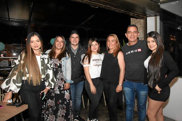 Laura Isabella Mejía, Nathalia González, Óscar Bayona, Catalina Solano, Julieta Arias, Maycol Krass y María Alejandra Sánchez.