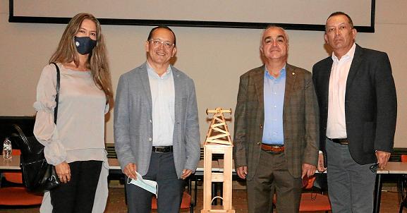 Carolina Salazar Ocampo, directora Escuela de Arquitectura Universidad Nacional de Colombia sede Manizales; Juan Carlos Castaño 