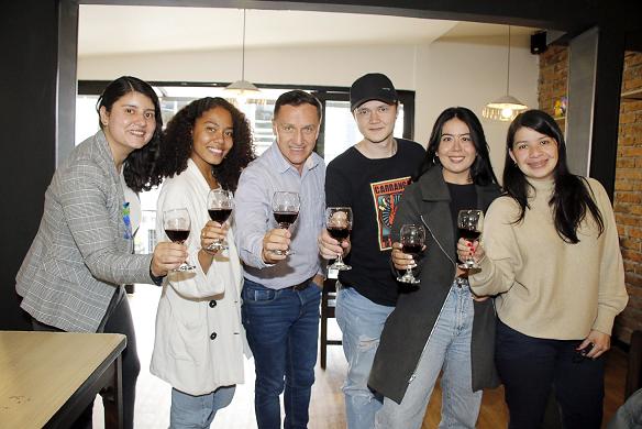 Margaret Sánchez, Diana Vidal, Freddy Arango, Hermes Andrés Villamizar Serrano, Luisa Ortiz y Liset Espinoza.