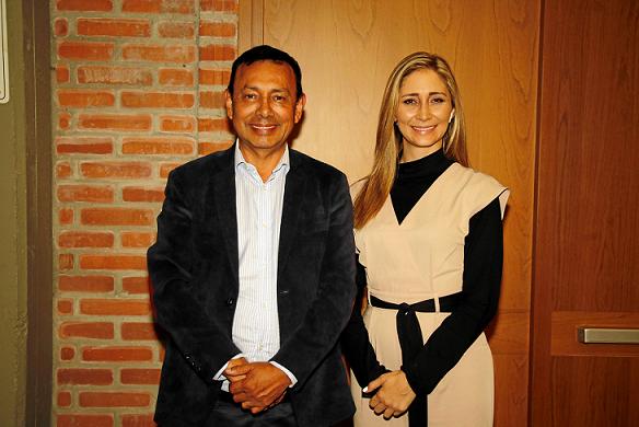 Lindon Alberto Chavarriaga, secretario de Cultura de Caldas y Camila Castillo, primera gestora del departamento.