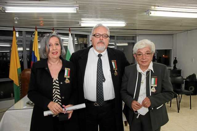 Medalla al Mérito y Civismo: Luisa Fernando Giraldo Zuluaga (Mérito), Orlando Mejía Rivera (Mérito), y María Ruby Montoya de Uri
