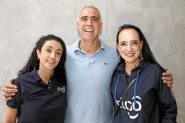 Valentina Castaño, Marcelo Cataldo Presidente de TIGO y Juliana Restrepo