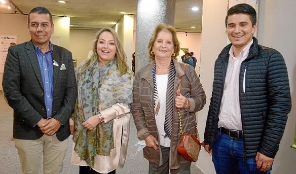 Juan José Silva, director ejecutivo de Fenalco; Ana María Delgado, Elvira Escobar de Restrepo, directora del Museo de Arte de Ca