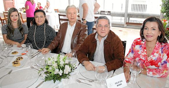 Valentina Cárdenas, Liliana García, Carlos Enrique Cárdenas, Jhon Jairo Castro Jaramillo y Luz Estella Osorio.