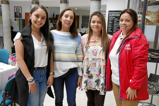 Viviana Andrea Zabala Quintero, Mónica Pineda Villegas, Linibeth Cruz Botero y Angee Paola Ballesteros Rodríguez.
