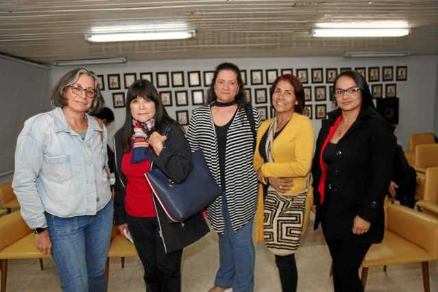 Liliana Hurtado, Luz Estella Vásquez, Diana Patricia Alzate, Carmenza Hernández y Kelly Vargas.