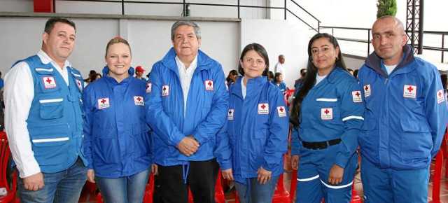 Pablo Emilio Londoño, director voluntariado; Catalina Echeverry Escobar, directora Gestión Humana; Álvaro Rivera Jiménez, direct
