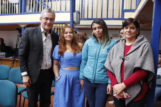 Mario Cesar Otalvaro, Luz Mary Salazar, Jackeline Correa ,Maria Clemencia Rivera.