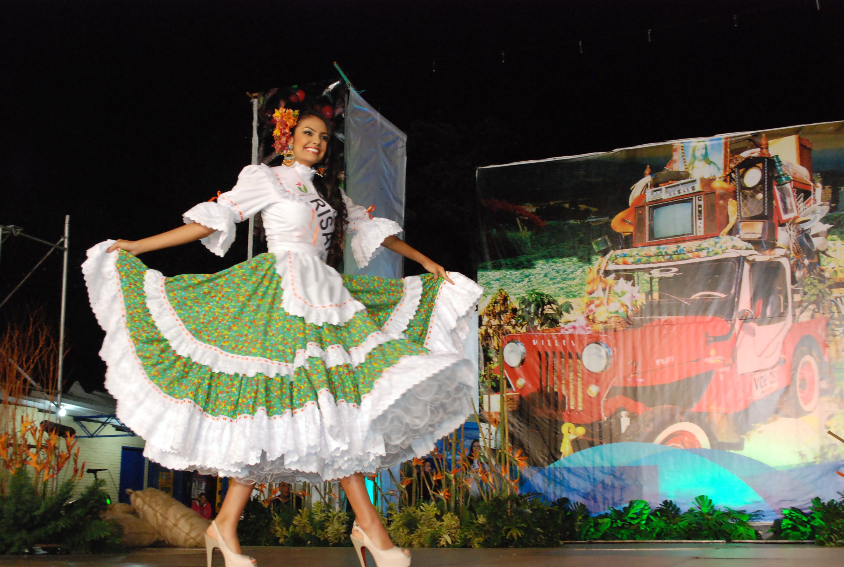 Grano a grano con la Reina Nacional del Café
