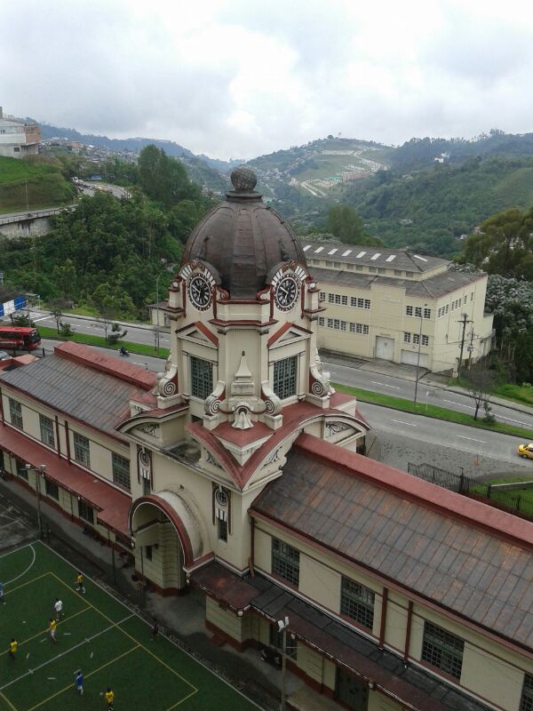 Cúpula de la Universidad Autónoma de Manizales