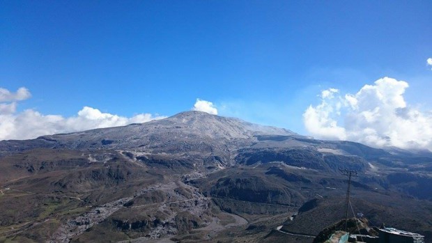 Nevado del Ruiz sin nieve