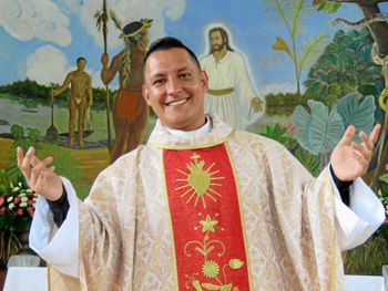 En la sede del Vicariato Apostólico de Mitú (Vaupés) se celebró la ceremonia de ordenación del supieño Andrés Eduardo Muñoz Díaz