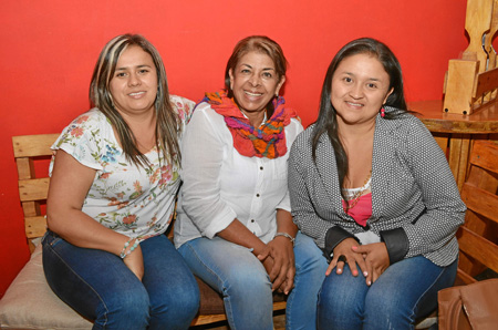 María Suárez, María Antonia Usma y Alejandra Cardona se reunieron en el restaurante Metropolitan.