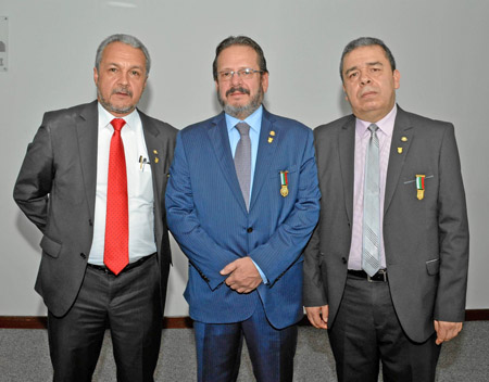 Gerardo Botero Zuluaga, presidente de la Corte de Casación Laboral de la Corte Suprema de Justicia; Rigoberto Echeverri Bueno, p