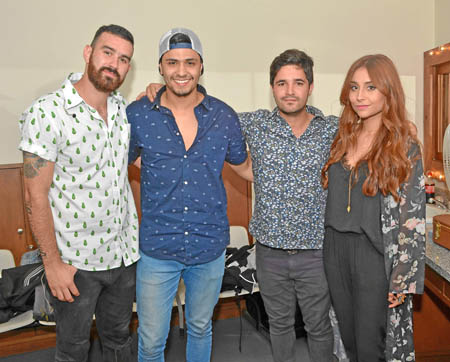 Sergio Gutiérrez, baterista; Sebastián Velásquez, bajo; Sergio Gómez, voz y guitarra, y Mariana Llano Bermúdez.
