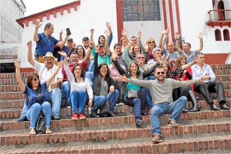 33 egresados compartieron en la finca El Edén, y rindieron homenaje a los siete compañeros que han fallecido. Entre las activida