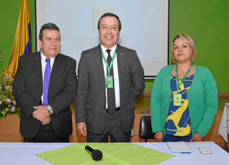 Leonardo Orozco, representante de los graduados ante el Consejo Superior; Jorge Iván Jurado Salgado, vicerrector de la Universid