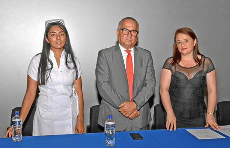 Érika Paola García, enfermera; Darío Gómez Jaramillo, primer vicepresidente de la Cruz Roja seccional Caldas, y Eliana María Ari