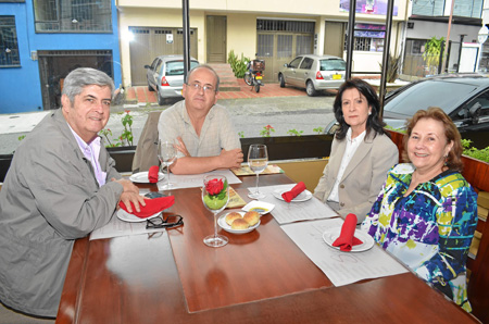 Carlos Arturo Zuluaga Giraldo, Jorge Hernán Ochoa Arango, Juliana Sanint y Elvia Salcedo.