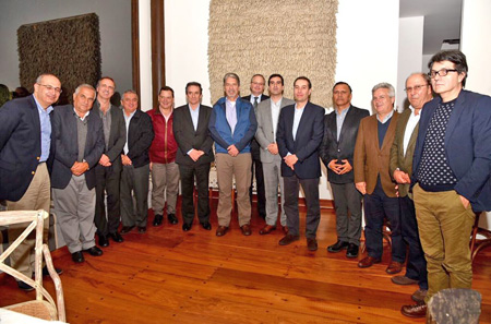 Juan Eduardo Zuluaga, Darío Gómez, José Alfredo Restrepo, Óscar Villegas, Mauricio Trujillo, Carlos Quijano, Kevin Whitaker, emb
