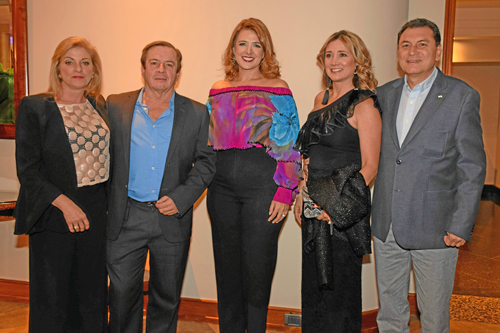 María Isabel Álvarez, Jorge Aurelio Restrepo, Juana Carolina Londoño, Ximena Rincón y Carlos Ignacio Escobar.