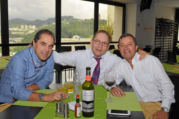 Gilberto Robledo Quintero, gerente de GRQ y CIA Ltda; Norbel Cardona Flórez, gerente de Liberty Seguros S.A, y Hugo Alberto Corr