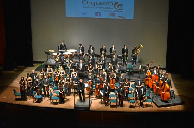 Orquesta Sinfónica de Caldas durante el concierto Brahms, siempre Brahms.
