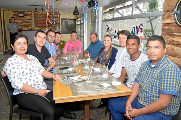 Diana María Serna, Cristian Castro, Juan Pablo Cárdenas, Óver Jaramillo, David Ocampo, Alejandro Cardona, Claudia Baena, Carlos 