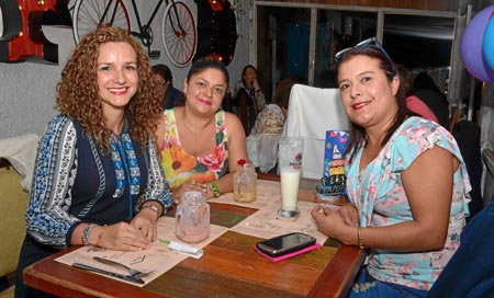 Gloria Patricia Maje, Alejandra Vanessa Serna y Ruth Carolina Alzate.