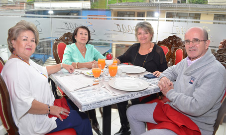Dora Inés Botero Ángel, Elizabeth Uribe Rubio, Ana Robledo Márquez y Gerardo Giraldo Giraldo.