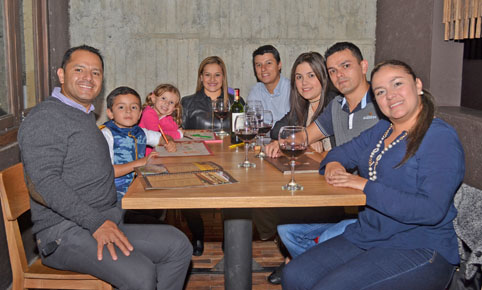 Andrés Mauricio Mesa, Manuel Mesa, Salomé Arroyave, Sandra Sierra, Álex Arroyave, Mariana Montes, Reiman Muñoz y Carolina Cardon