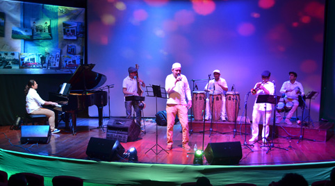 Areito Son durante el Concierto antillano.