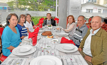 María Ofelia Parra, Ismenia Zapata, Mireya Moreno, Óscar Agudelo, Alba Hoyos Aristizábal, Mario Suárez y Héctor Hugo Morales.