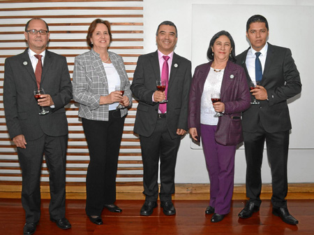 Rafael Pava, Beatriz Arango, Álex Pava, Gloria Osorio y John Zorro, socios del Instituto. 