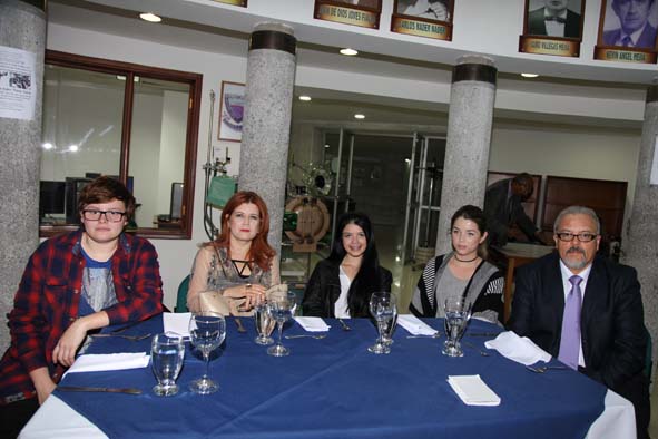 Matías Mejía Chávez, Mercedes Henao Tangarife, Camila Mejía Henao, Ana Catalina Díaz Henao y Orlando Mejía Rivera. 