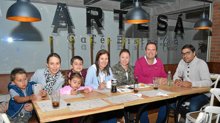 Jacobo Giraldo Restrepo, Mariana Restrepo Salazar, Matilde Radi Restrepo, Emilio Radi Restrepo, Mónica Uribe, Paula Aranzazu, Ra