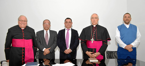 Monseñor Horacio Gómez Orozco, Jorge Eliécer Zapata Bonilla, Ángel María Ocampo, obispo José Alejandro Castaño Arbeláez y presbí