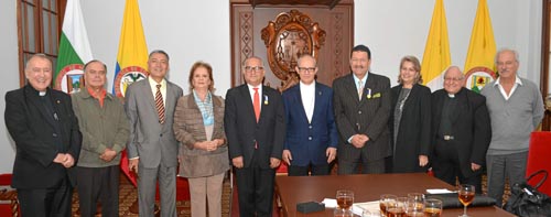 Presbítero Octavio Barrientos Gómez, Albeiro Valencia Llano, Juan Carlos Gómez Montoya, Elvira Escobar de Restrepo, Darío Gómez 