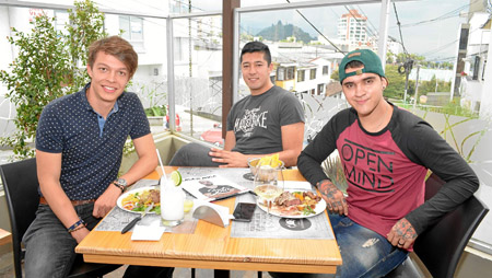 Foto | José Fernando Tangarife | LA PATRIA Víctor Raúl Jiménez, Camilo Álvarez y Manuel Duque.