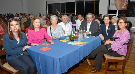 Natalia Valencia; María Estela Mesa; Inés Arbeláez de García; Hernando García Jaramillo; Jorge Raad Aljure, presidente de la Lig