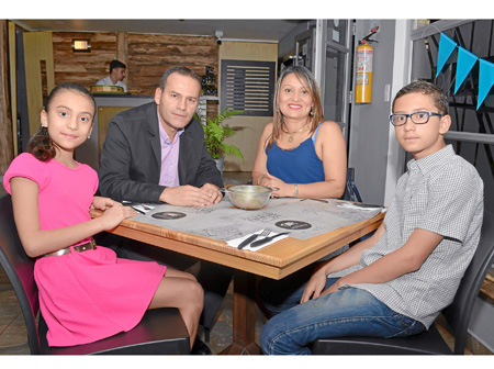 Sara Gómez, Germán Gómez, Esther Muriel y Alejandro Gómez.