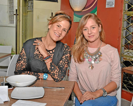 Ángela Echeverri y Paula Gómez se reunieron en un almuerzo en el restaurante Alto Pasti Trattoria.