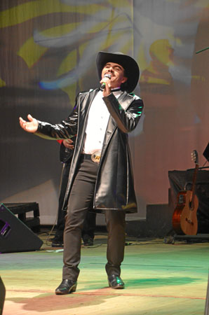 Émulo de Joan Sebastián.