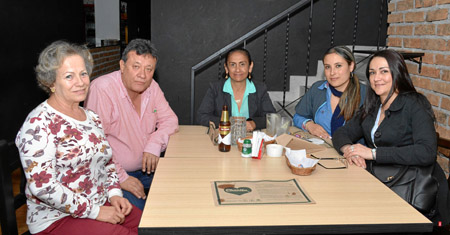 Colombia Moreno Agudelo, Jorge Morales Parra, María Cecilia Ocampo Gómez, Carolina Amador Parra y Dora Lisbeth Franco. 